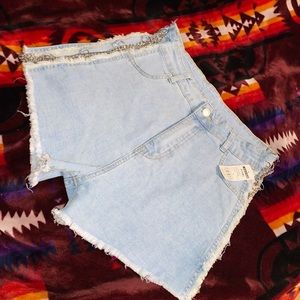 Very cute jean shorts. new with tags. Didn’t fit.